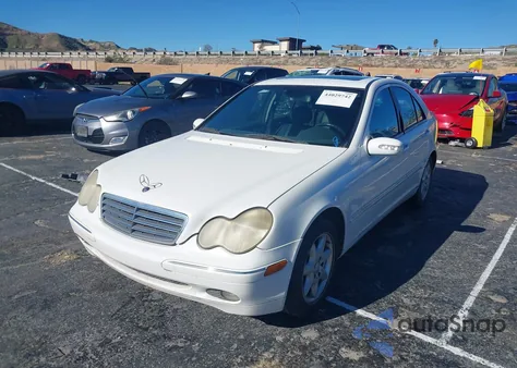 2001 Mercedes-Benz C 240 from USA, damaged, VIN WDBRF61J81F070262